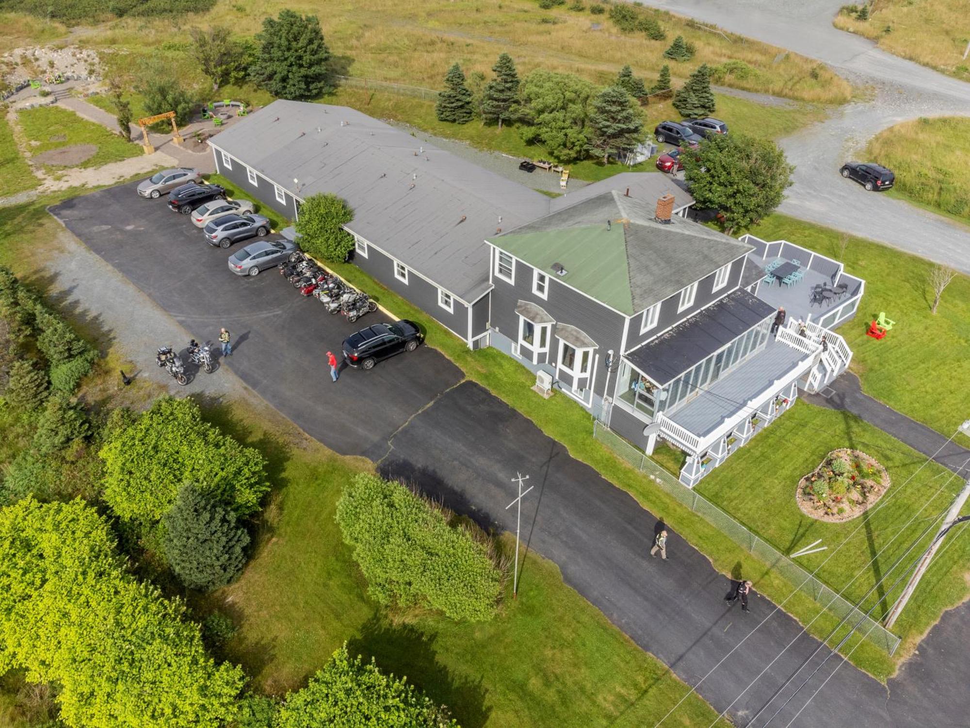 Edge Of The Avalon Inn Trepassey Exterior foto